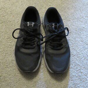 Under Armour Sneakers - Women's 7.5 (USA) / 5 (UK)